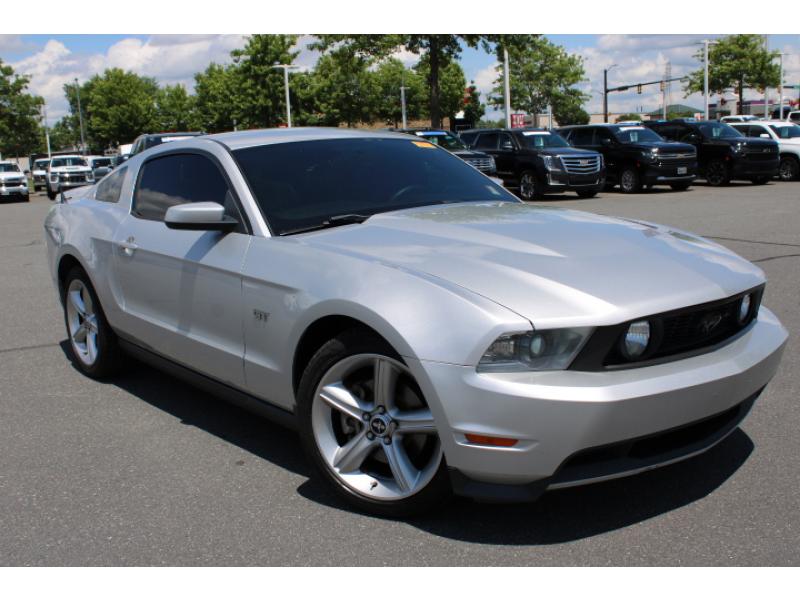 2010 Ford Mustang Coupe