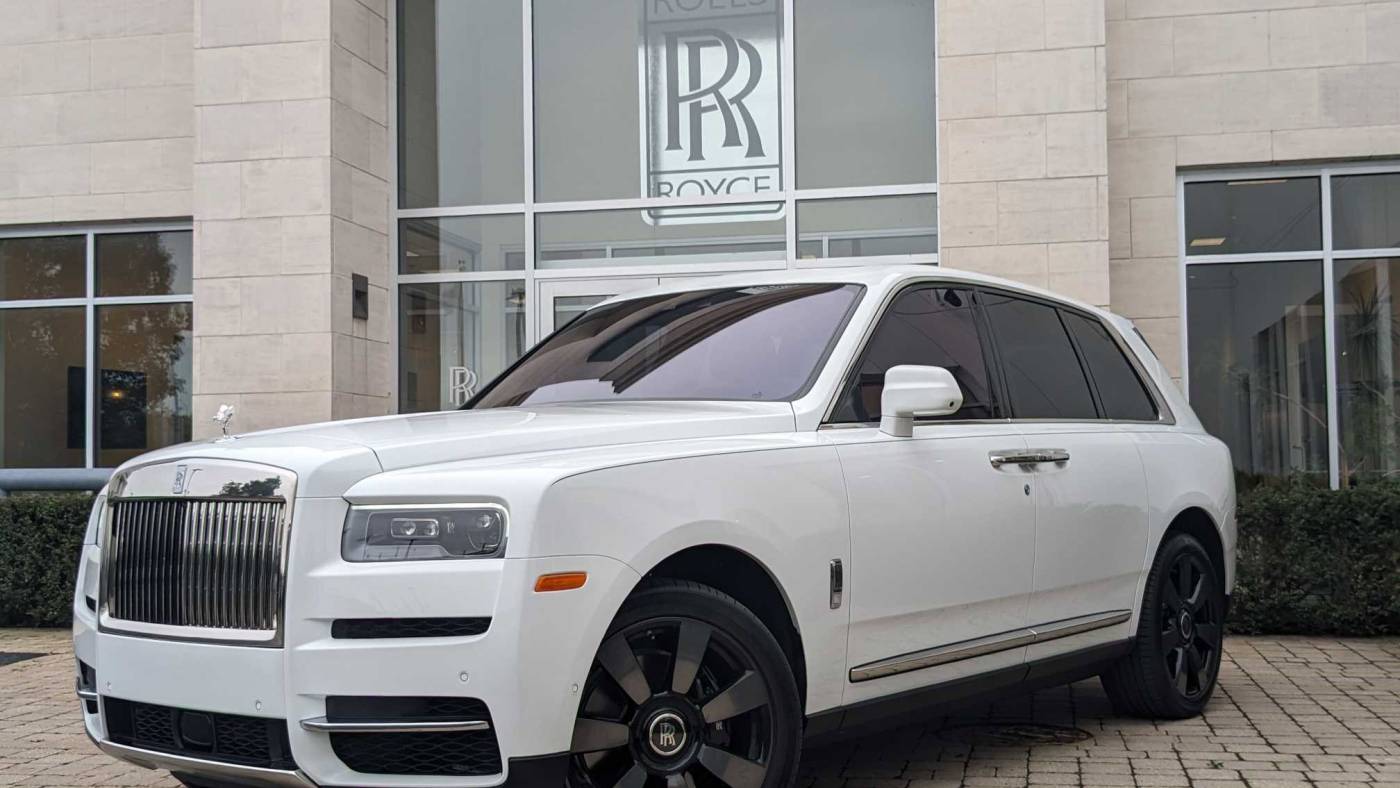 2023 Rolls-Royce Cullinan Review, Pricing, and Specs